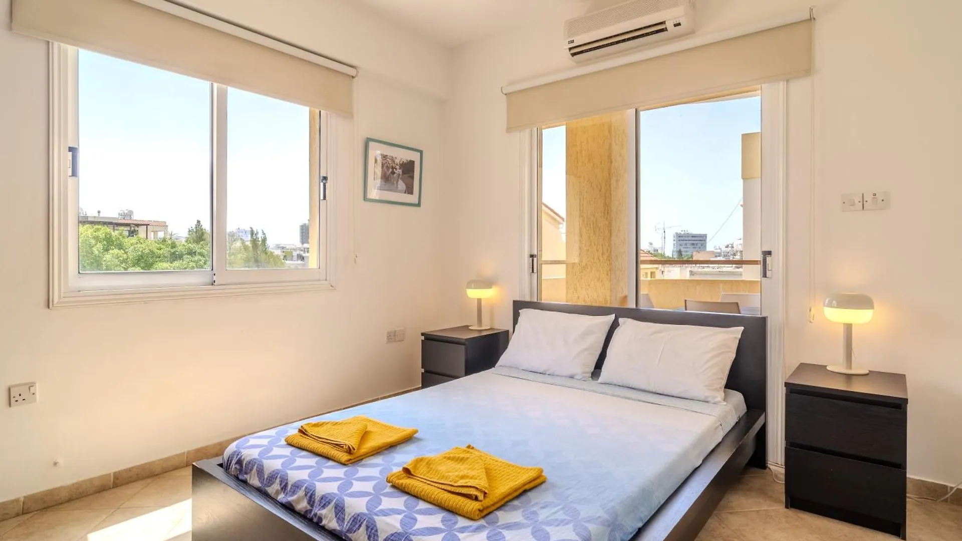 לרנקה Hippo One Bedroom Flat 0*,